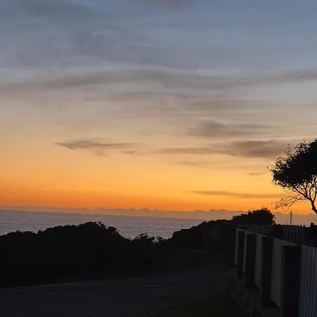 Sunsethouse Pistis